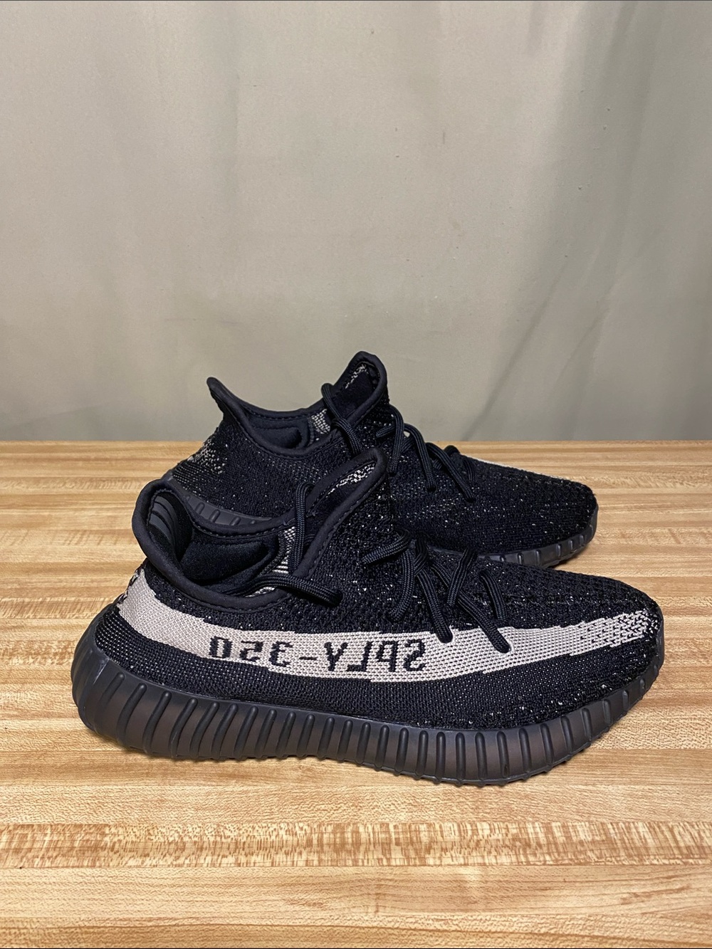 Adidas Yeezy Boost 350 V2  (BY1604) Oreo Core Black Low Top Sneakers Mens 7.5